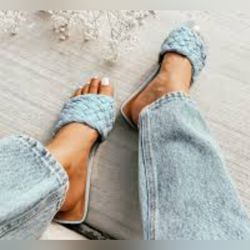 Raye Slide Ever Blue Sandals Size 9